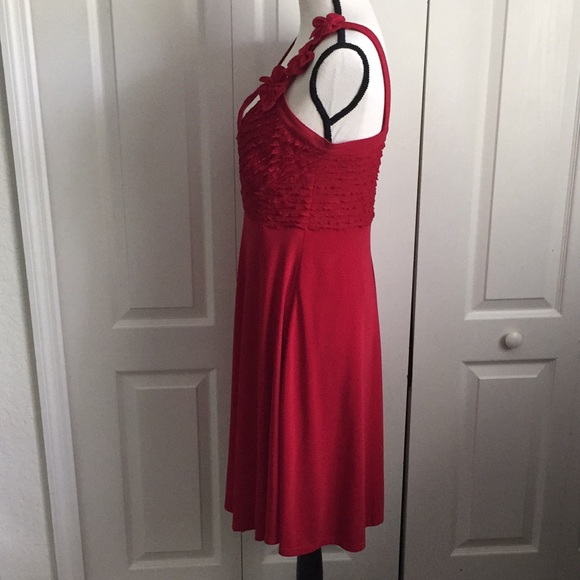 SIGNATURE by Robbie Bee | Little Red Dress - Picture 4 of 9